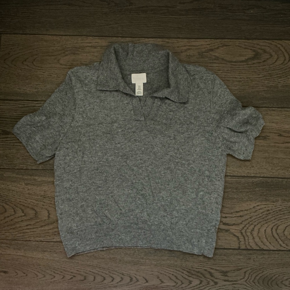 H&M Gray Collared Top